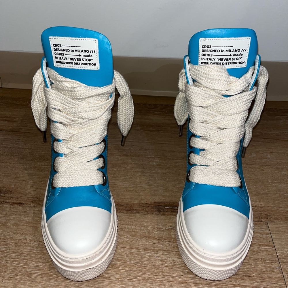 CRISTIAN ZEROTRE Calipso 300 Sneakers (Blue/Cream Colorway